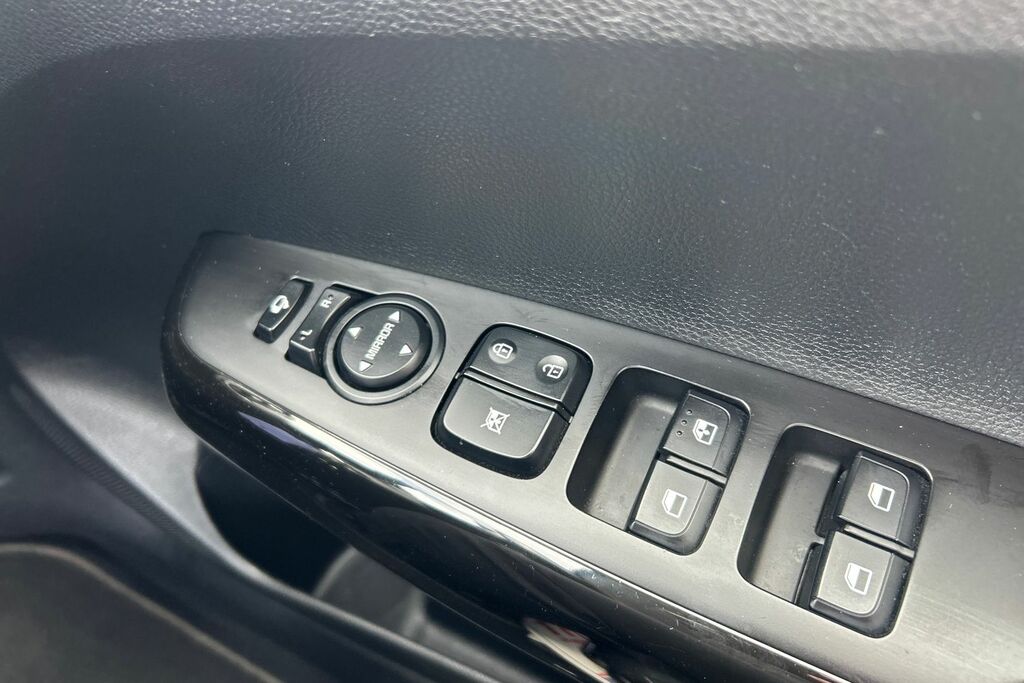 Kia Picanto 1.0 3 4 Seats  #27