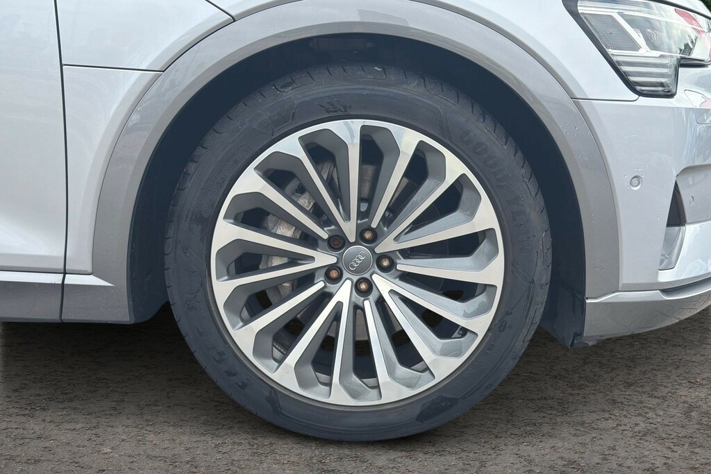 Audi E-tron Audi E Tron 50 Technik Suv Qu... Silver #3