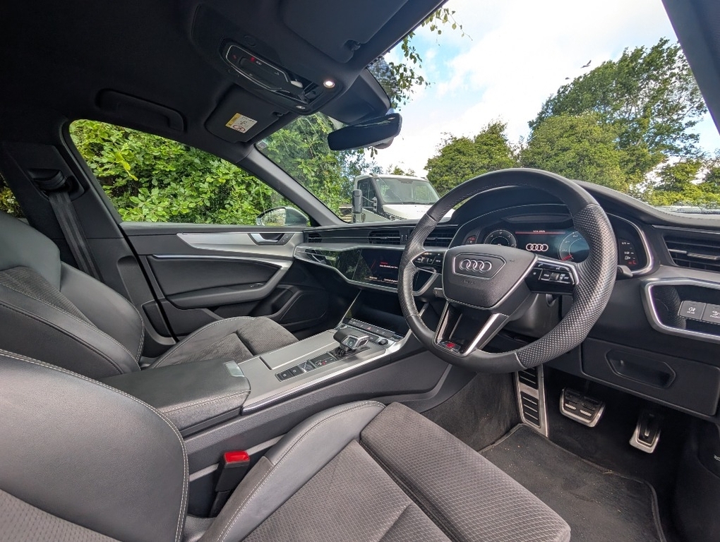 Audi A6 Saloon Saloon Black #10