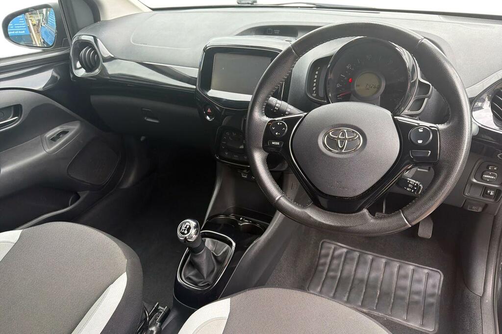 Toyota Aygo Toyota Aygo 1.0 Vvt I X Press Hatchback Pet... Black #4