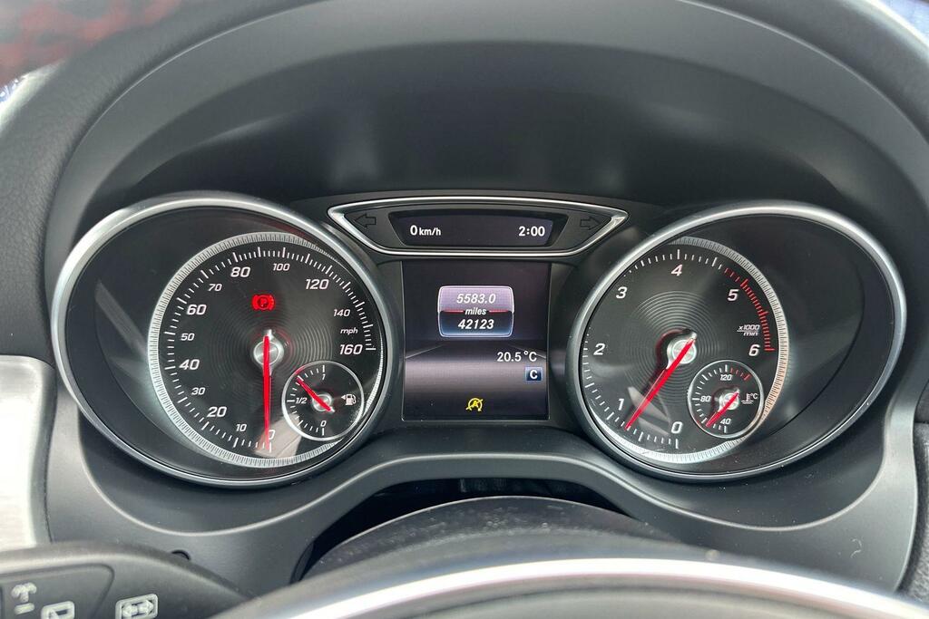 Mercedes-Benz GLA Class Mercedes Benz Gla 2.1 Gla200d Amg Line Suv ...  #5
