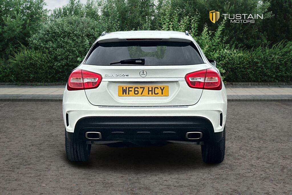 Mercedes-Benz GLA Class Mercedes Benz Gla 2.1 Gla200d Amg Line Suv ...  #3