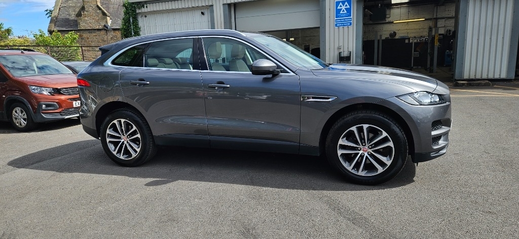 Jaguar F-Pace 2.0 D180 R Sport Suv Awd 180 Ps Blue #7