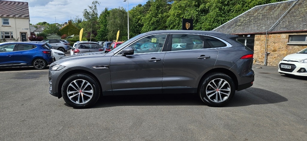 Jaguar F-Pace Jaguar F Pace 2.0 D240 Portfolio Suv PJ67BWH #4