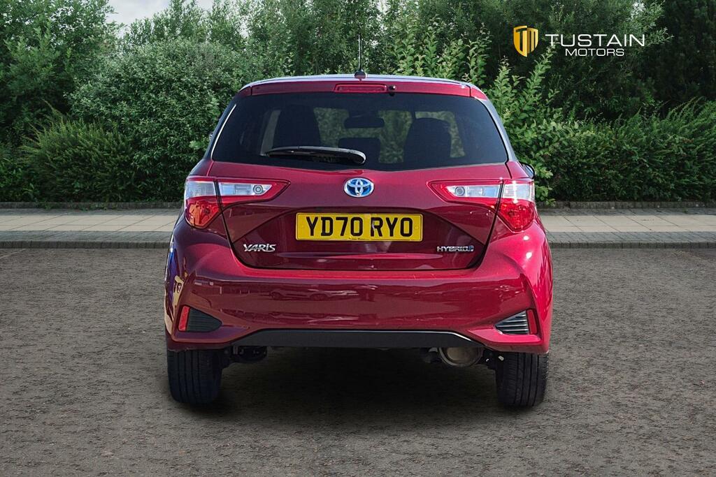 Toyota Yaris Toyota Yaris 1.5 Vvt H Y20 Bi Tone Hatchback 5D... Red #3