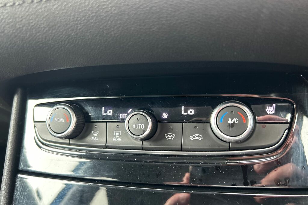 Vauxhall Grandland X Suv Blue #38