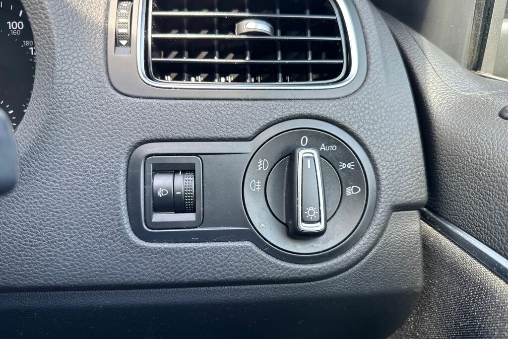 Volkswagen Polo Style Tsi Red #28