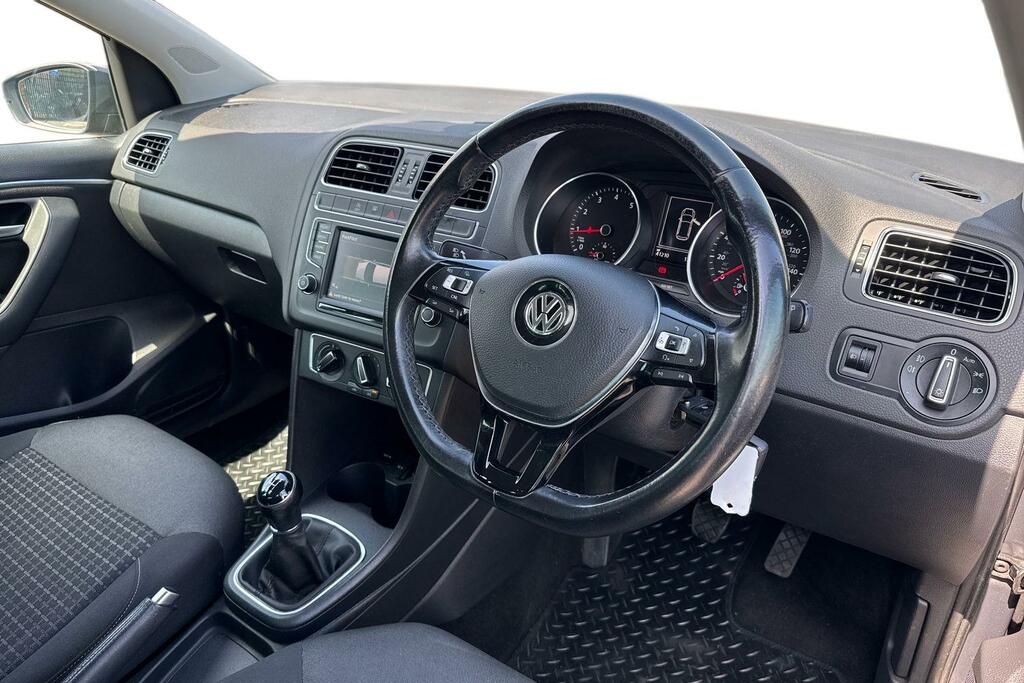 Volkswagen Polo Style Tsi Red #2
