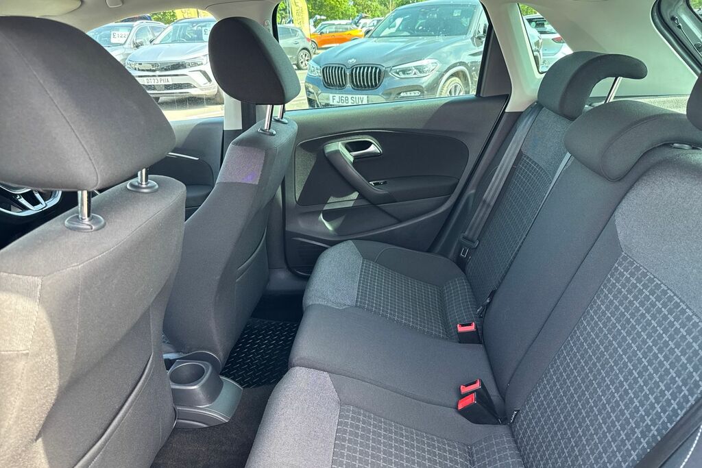 Volkswagen Polo Style Tsi Red #33