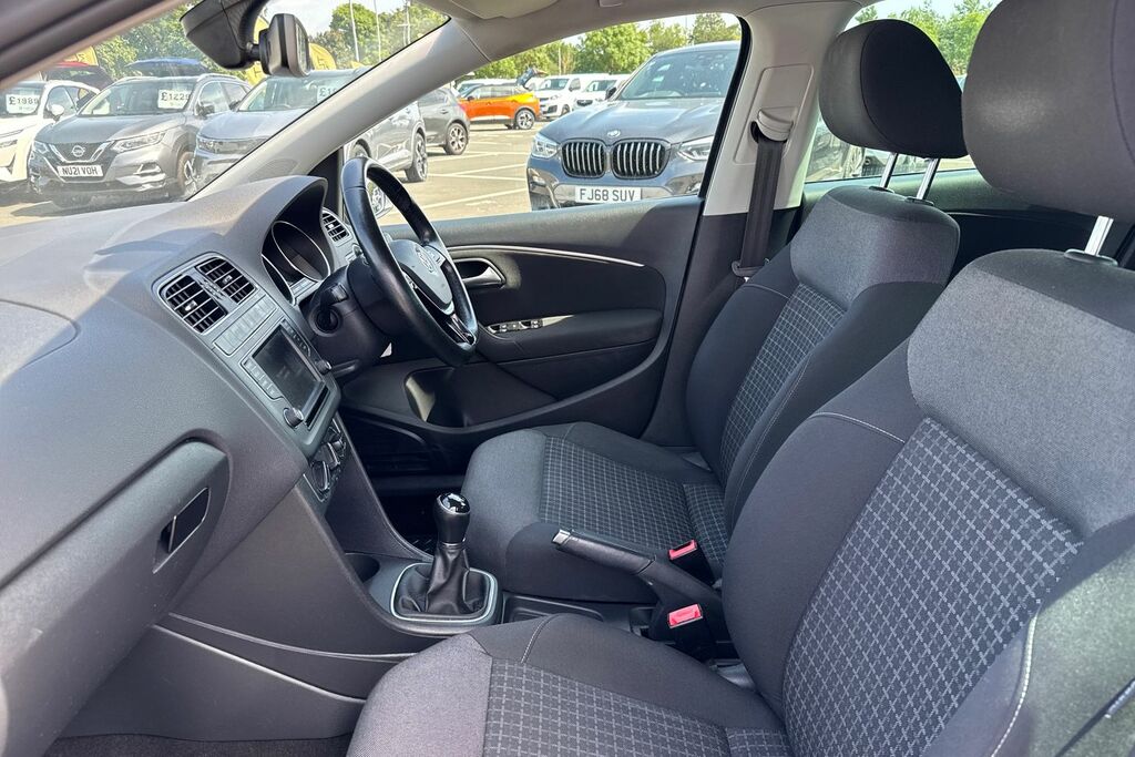 Volkswagen Polo Style Tsi Red #35