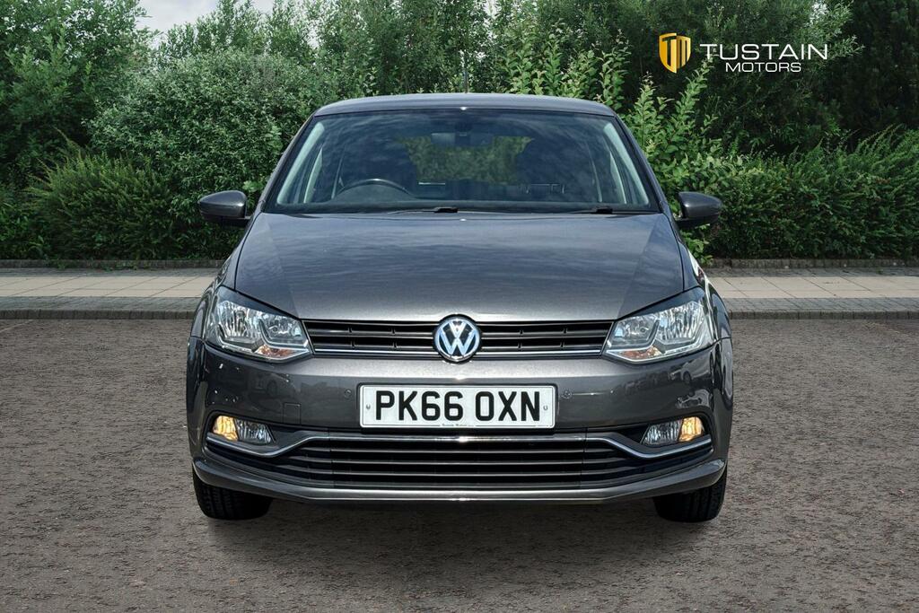 Volkswagen Polo Style Tsi Red #10