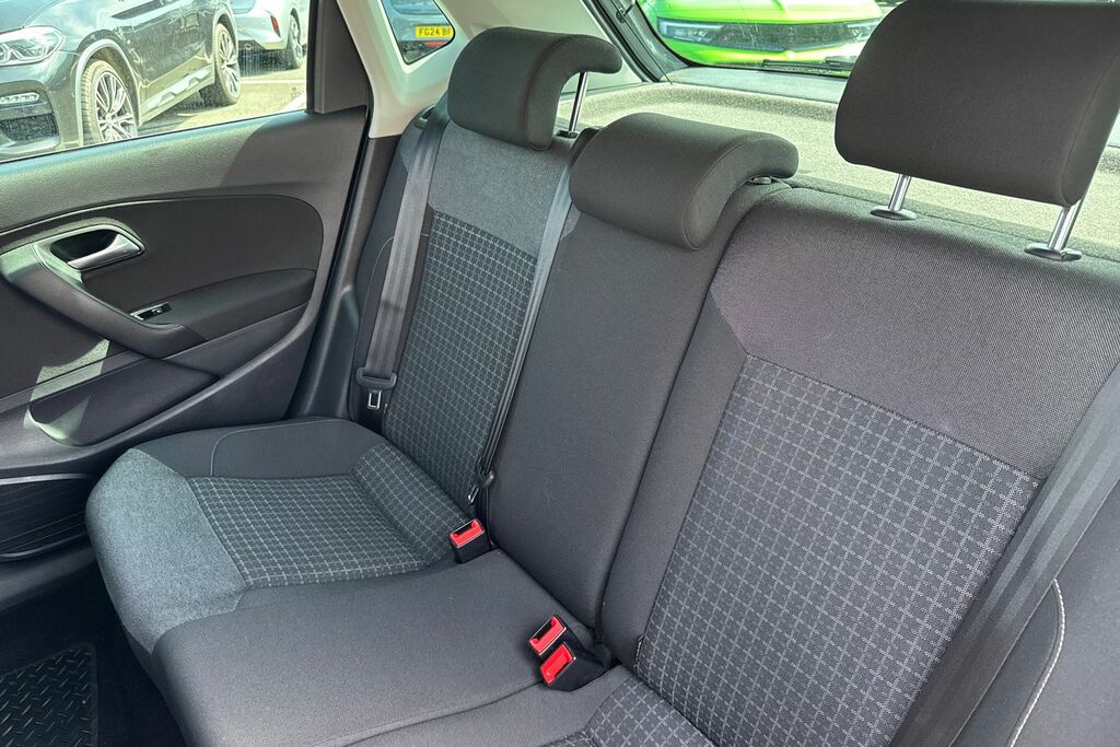 Volkswagen Polo Style Tsi Red #32