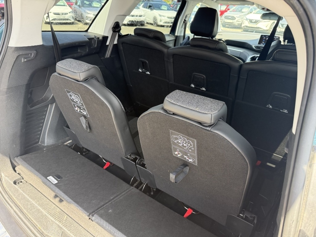 Peugeot 5008 Peugeot 5008 Suv 1.5 Bluehdi Allure Suv Die...  #6