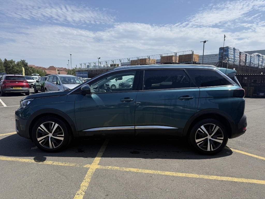 Peugeot 5008 Peugeot 5008 Suv 1.5 Bluehdi Allure Suv Die...  #4