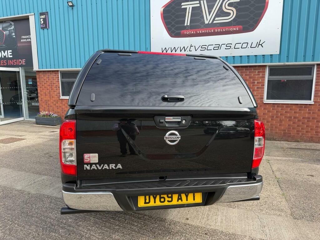 Nissan Navara Double Cab Pick Up Tekna 2.3Dci 190 Tt 4Wd Grey #16