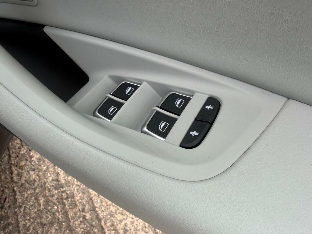 Audi A6 Saloon 2L Black Edition White #29