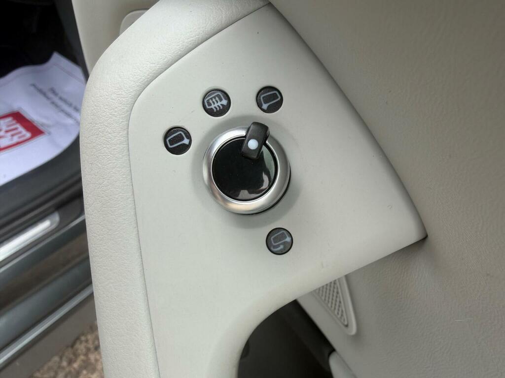 Audi A6 Saloon 2L Black Edition White #28
