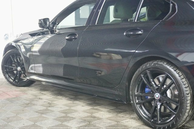BMW 3 Series 2.0 320D M Sport Saloon Euro 6 S SA69DBY Black #4
