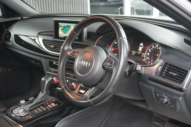 Audi A6 Avant 2L S Line White #32