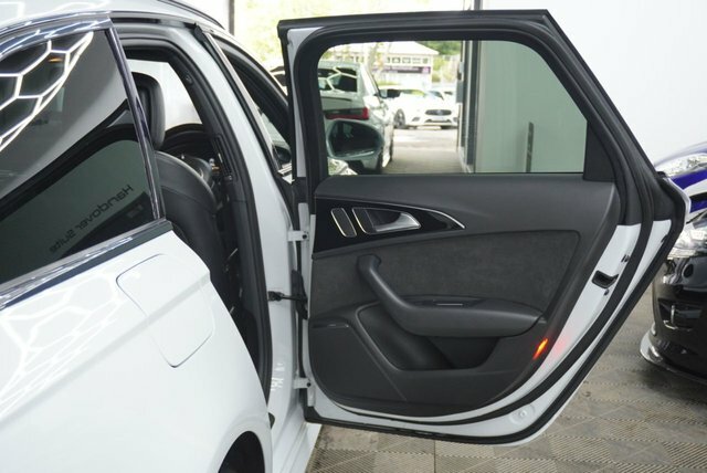 Audi A6 Avant 2L S Line White #36
