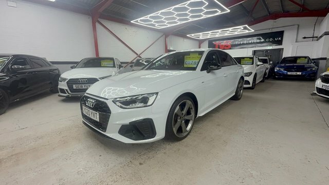 Audi A4 2.0 Tdi 35 Black Edition Saloon S Troni Black