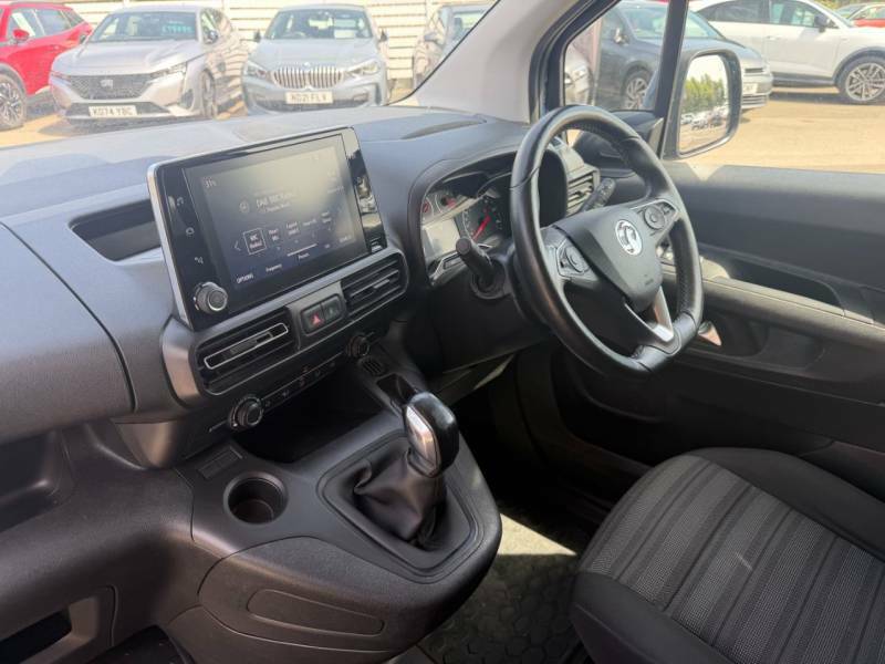 Vauxhall Combo Life 1.5 Turbo D Energy 7 Seat - 2019 69 FY69OLN Blue #5
