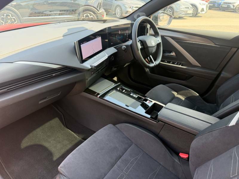 Vauxhall Astra 115Kw Ultimate 54Kwh Red #4