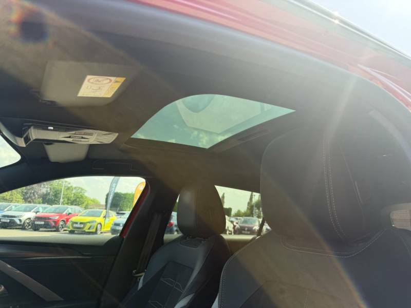 Vauxhall Astra 115Kw Ultimate 54Kwh Red #6
