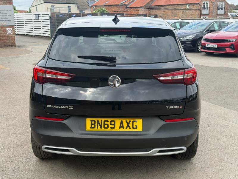 Vauxhall Grandland X 1.2 Turbo Business Edition Nav Red #8