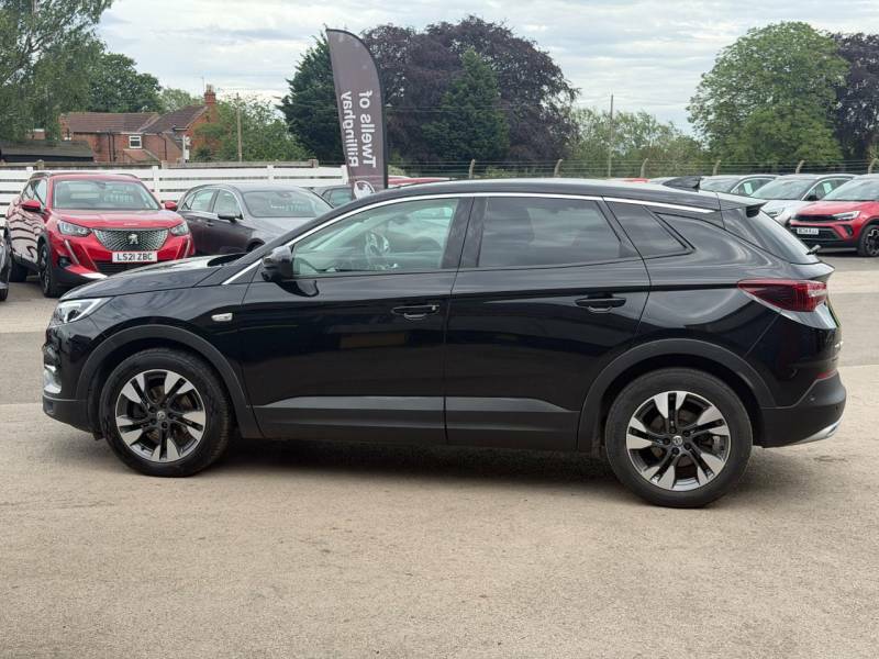 Vauxhall Grandland X 1.2 Turbo Business Edition Nav Red #7