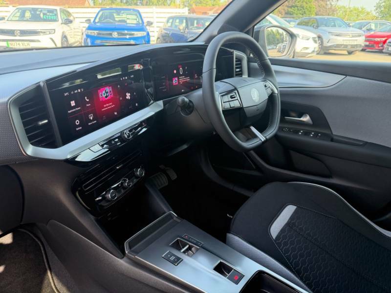 Vauxhall Mokka 1.2 Turbo Hybrid 145 Griffin E-dct6 Green #5
