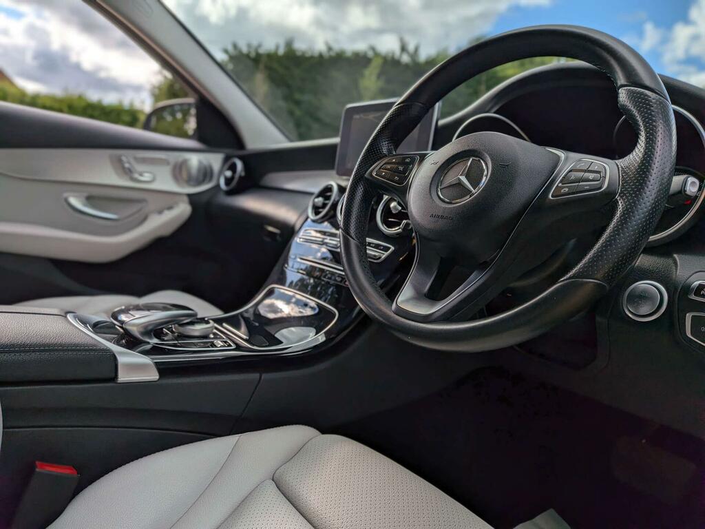 Mercedes-Benz C Class 2.0 C350e 6.4Kwh Sport Premium Plus G-tronic Eu YT16CVX Black #6