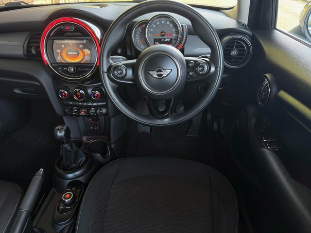 Mini Hatch 2017 1.5 Cooper Hatchback Euro 6 Black #2
