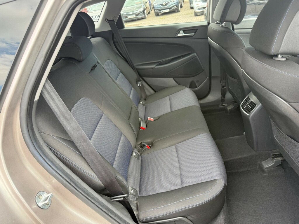 Hyundai Tucson Crdi Blue Drive Se White #29