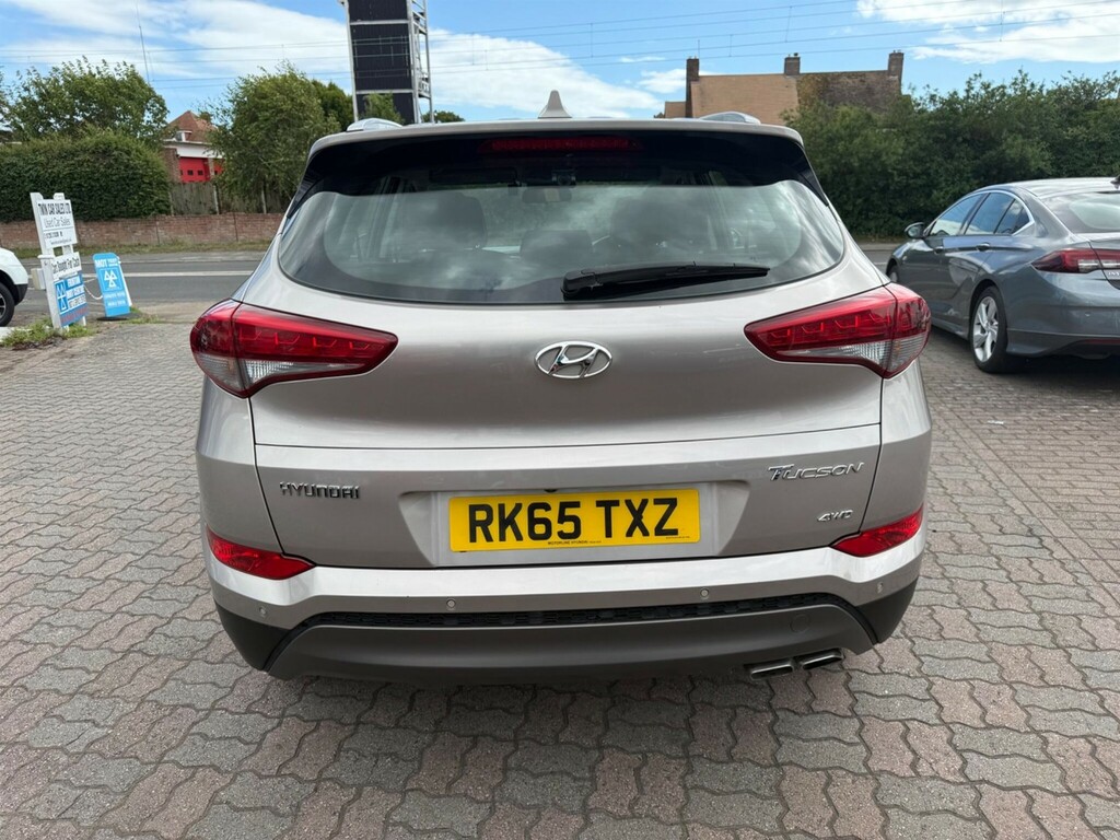 Hyundai Tucson Crdi Blue Drive Se White #7