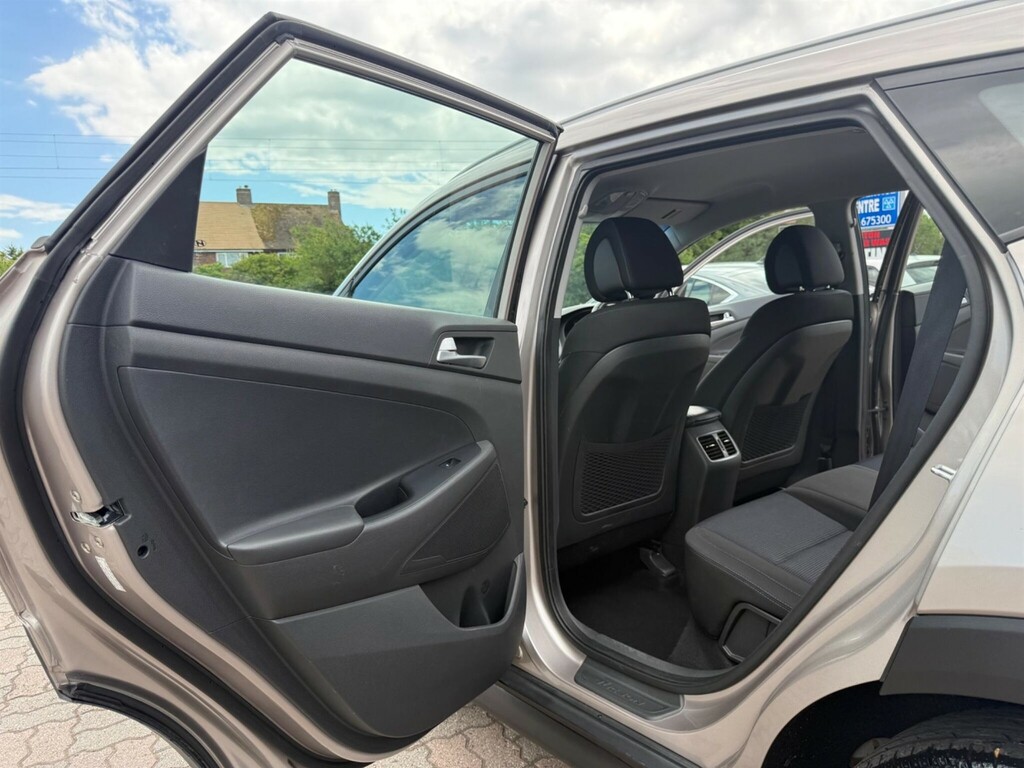 Hyundai Tucson Crdi Blue Drive Se White #30