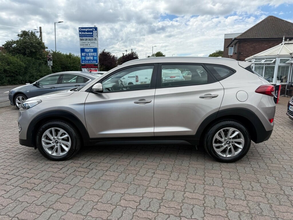 Hyundai Tucson Crdi Se Nav Beige #5