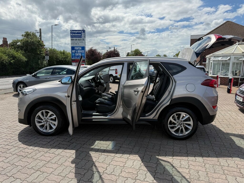 Hyundai Tucson Crdi Blue Drive Se White #48