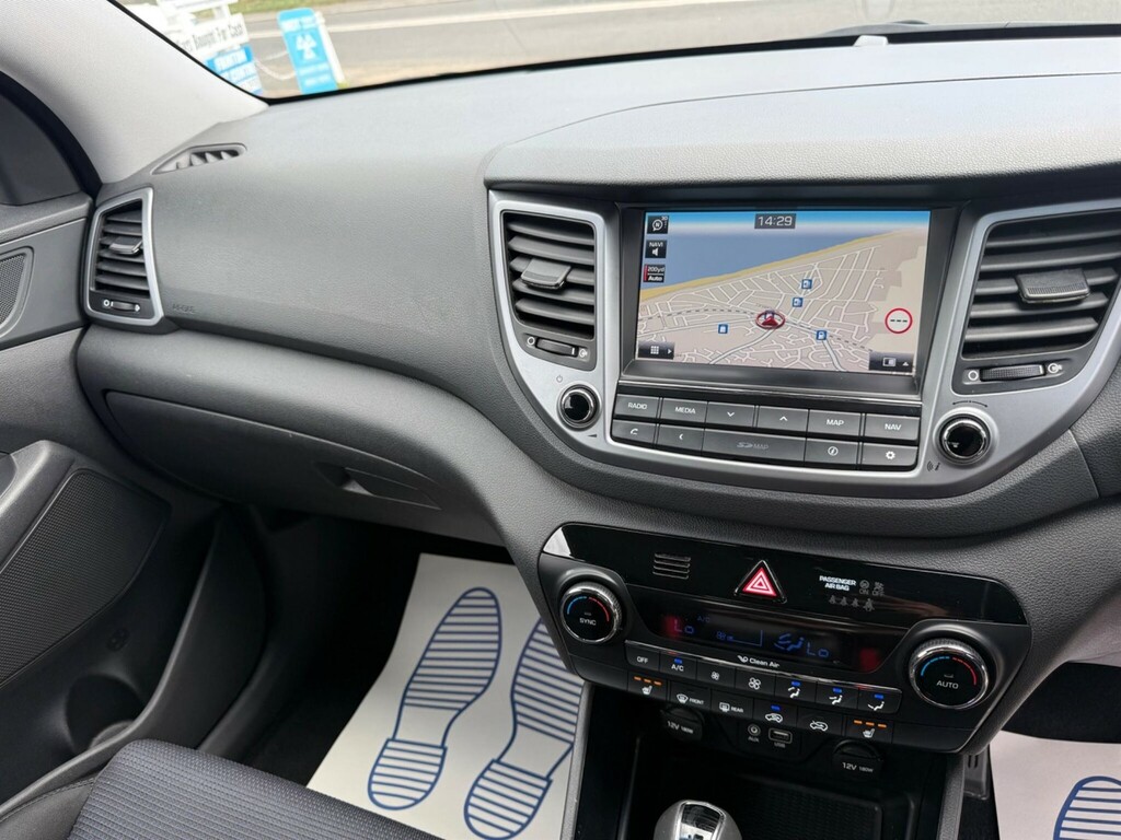 Hyundai Tucson Crdi Blue Drive Se White #22