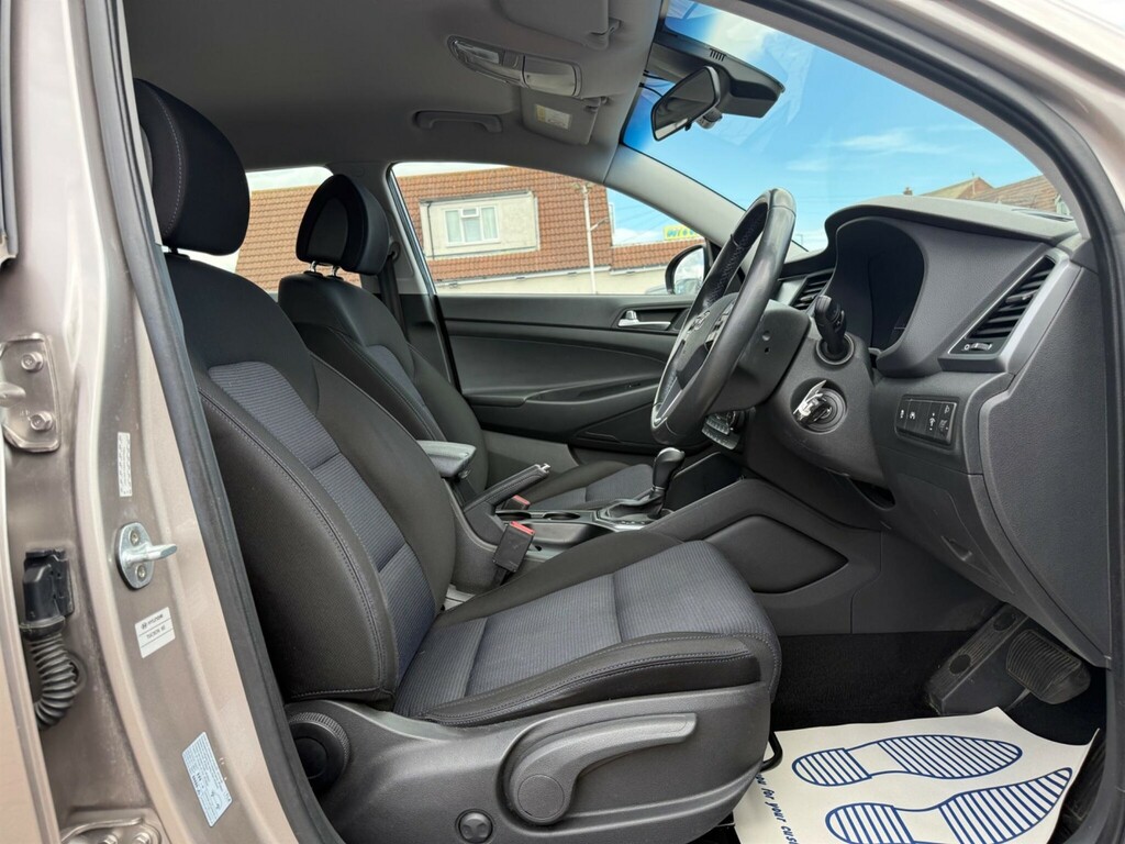 Hyundai Tucson Crdi Blue Drive Se White #23