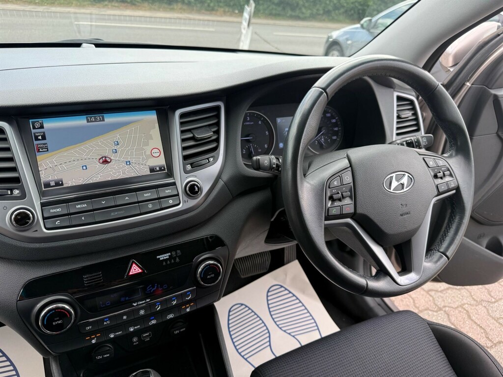 Hyundai Tucson Crdi Blue Drive Se White #36
