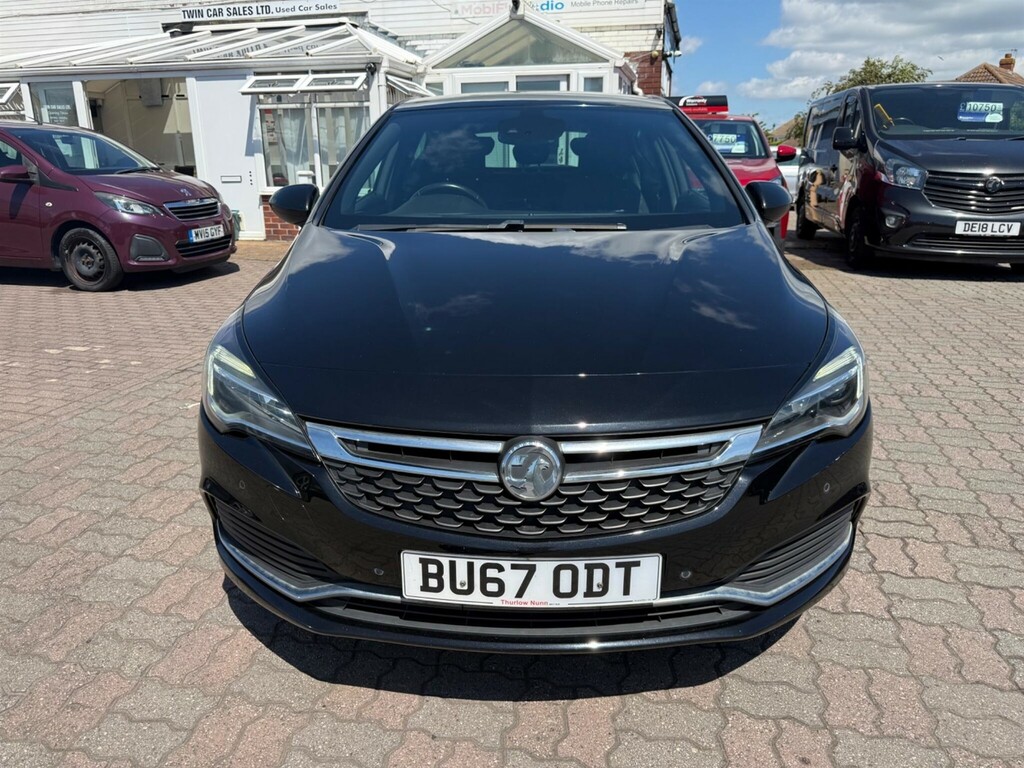 Vauxhall Astra Hatchback Black #2