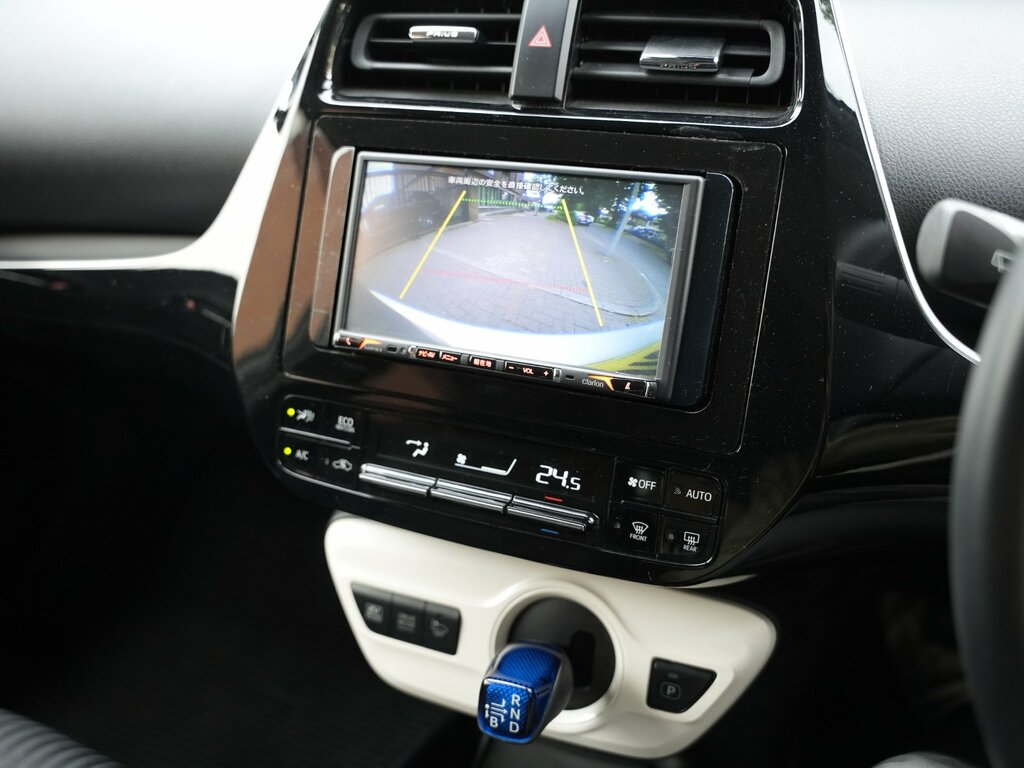 Toyota Prius 1.5 Saloon Hybrid Cvt 120 Gkm, 70 Bhp Silver #6