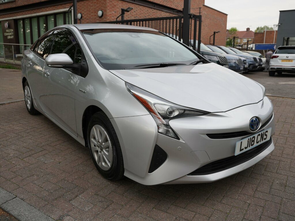 Toyota Prius 1.5 Saloon Hybrid Cvt 120 Gkm, 70 Bhp Silver