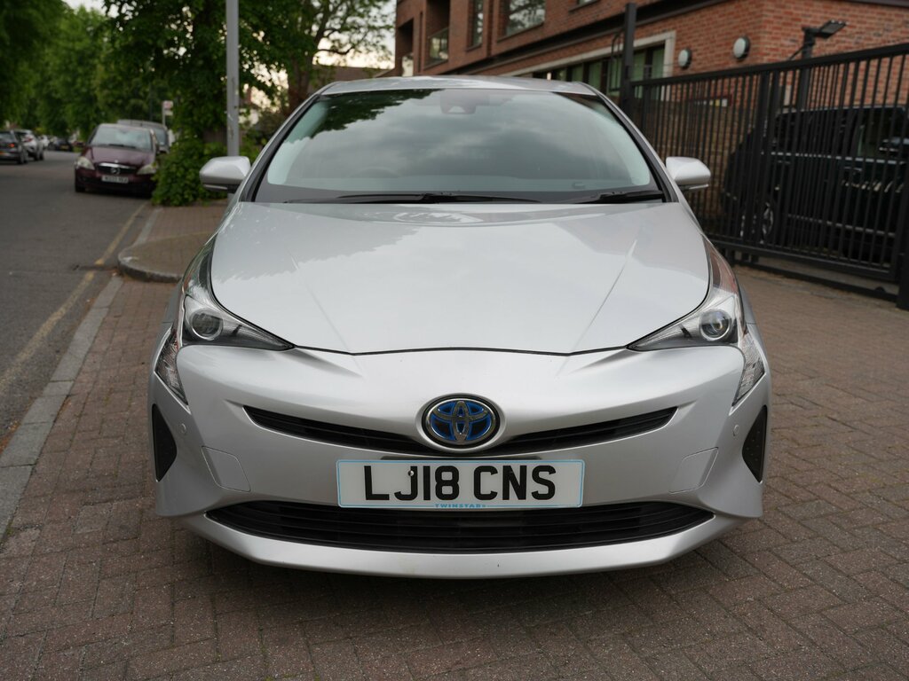 Toyota Prius 1.5 Saloon Hybrid Cvt 120 Gkm, 70 Bhp Silver #2