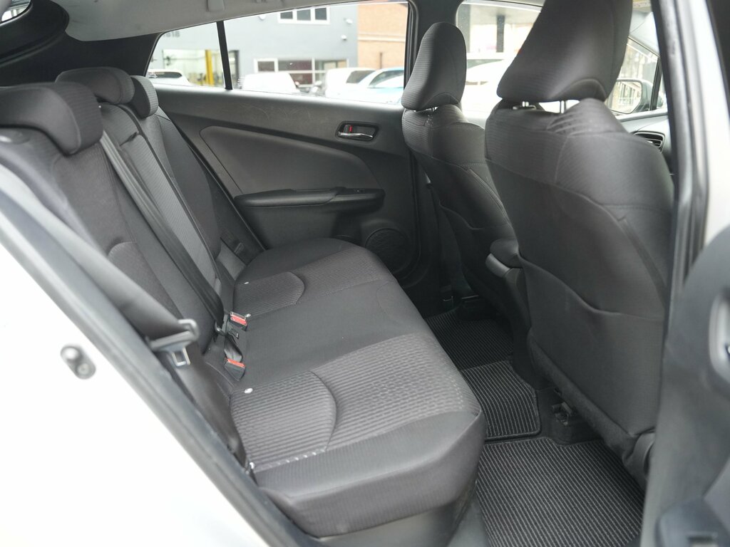 Toyota Prius 1.8 Active Hybrid 5-Dr Hatchback Silver #11