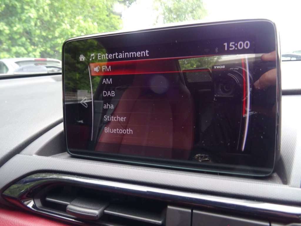 Mazda MX-5 1.5 132 Se-l Red #27