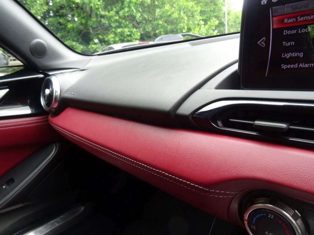 Mazda MX-5 1.5 132 Se-l Red #33
