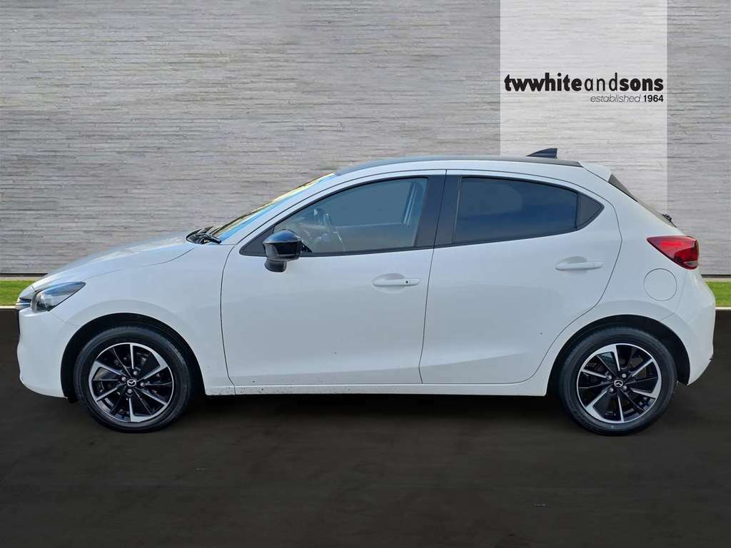 Mazda 2 Homura Aka LR74OPG White #4