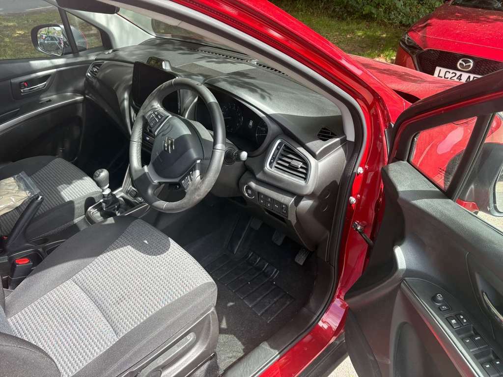 Suzuki S Cross Motion Boosterjet Mhev 1.4 Black #22